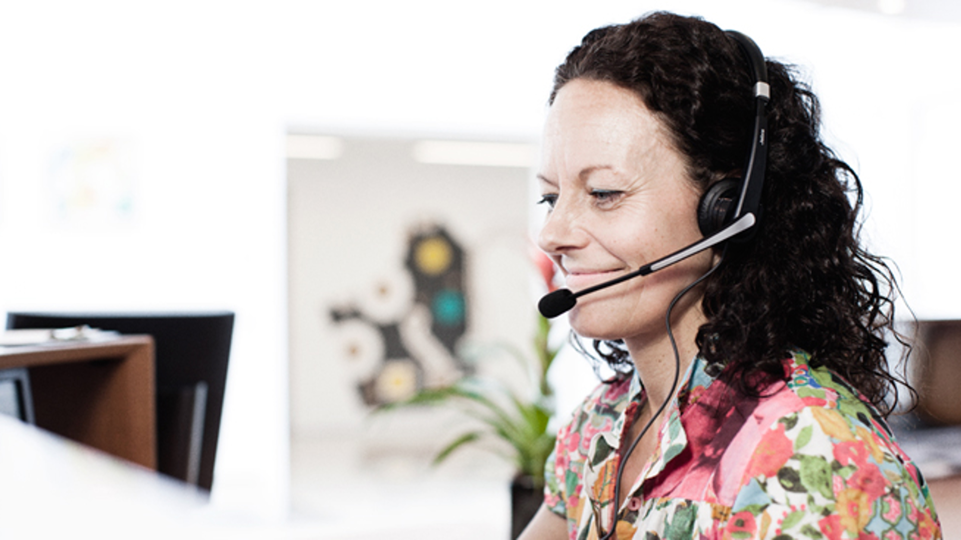 Phonesupport700x368px